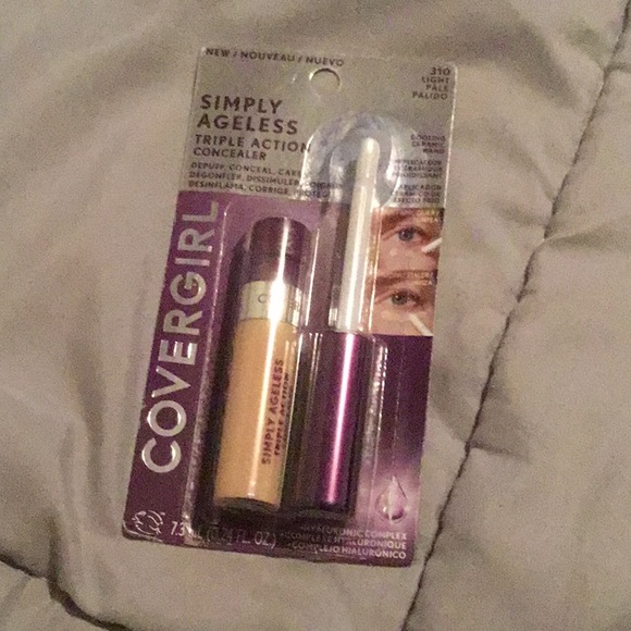 COVERGIRL Makeup Covergirl Simply Ageless Triple Action Concealer
